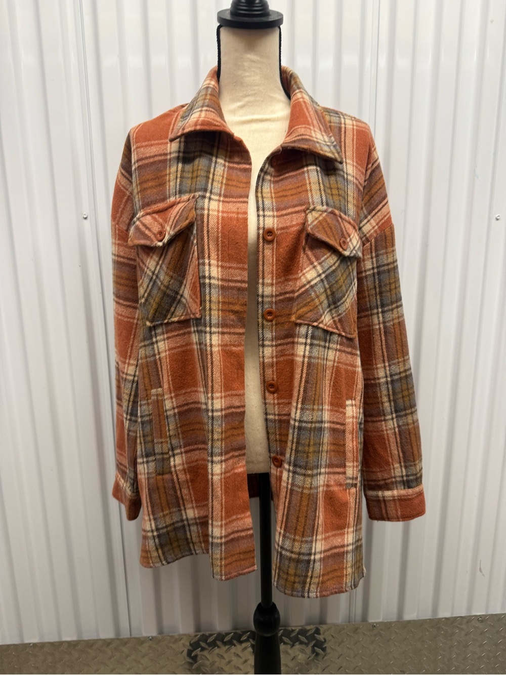 Women's Plaid Button-Front Shacket in Rust and Cream
